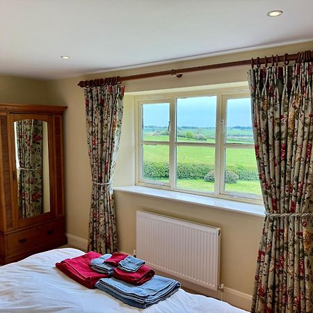 Cockley Hill Farm Bed & Breakfast Brackley  Buitenkant foto