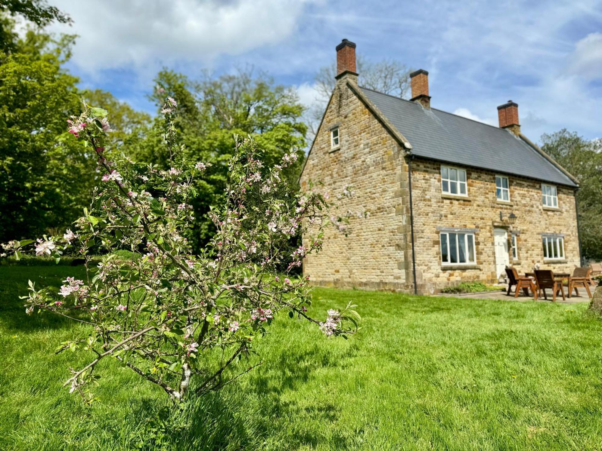Cockley Hill Farm Bed & Breakfast Brackley  Buitenkant foto